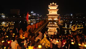 Ninh Binh Lantern Hoa Lu